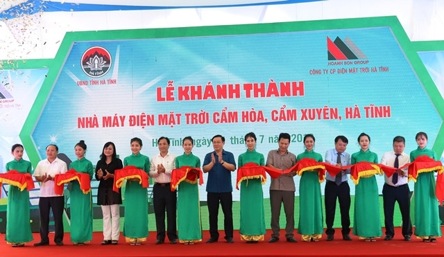 Khánh thành nhà máy điện mặt trời đầu tiên ở Hà Tĩnh