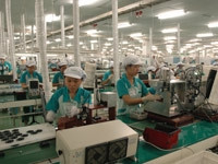 Dây chuyền sản xuất
linh kiện máy tính tại Nhà máy
Nidec Corporation Việt Nam.