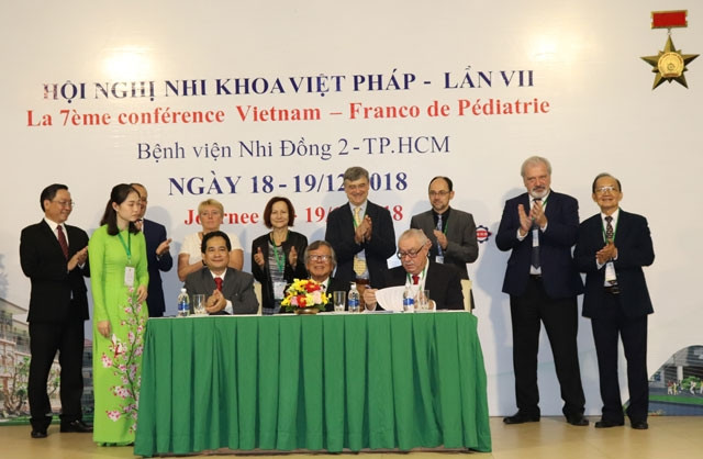 Viện - Trường CHU Grenoble (Pháp) và Bệnh viện Nhi Đồng 2 ký kết thỏa thuận hợp tác.