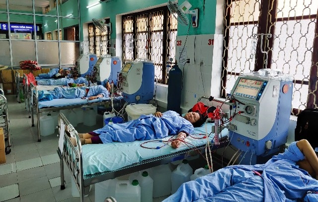 Cho đến nay, sau hơn 10 ngày chạy thận nhân tạo, BVĐK Thái Bình chưa ghi nhận trường hợp nào có biểu hiện bất thường.