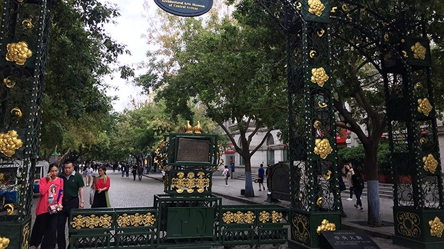 Phố đi bộ Zhongyang ở trung tâm Cáp Nhĩ Tân mang đậm phong cách Nga.