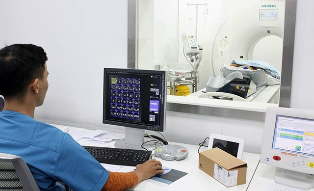 Trung tâm Kỹ thuật cao và Tiêu hóa Hà Nội sử dụng các trang, thiết bị hiện đại trong chẩn đoán và điều trị cho người bệnh.