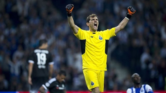 Sau 18 năm sau kể từ lần đầu ra mắt tại cúp châu Âu, thủ thành kỳ cựu Iker Casillas đã trở thành cầu thủ thi đấu nhiều nhất tại các giải đấu do UEFA tổ chức, với 175 lần ra sân. (Ảnh: ESPN)