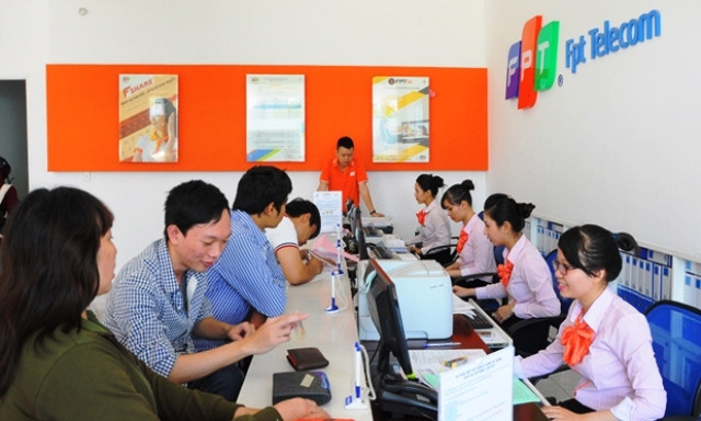 Chuyển quyền sở hữu gần 5 triệu cổ phiếu của FPT và VPBank