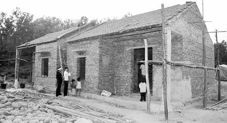 Nhiều ngôi nhà 167 được xây dựng cho người nghèo.