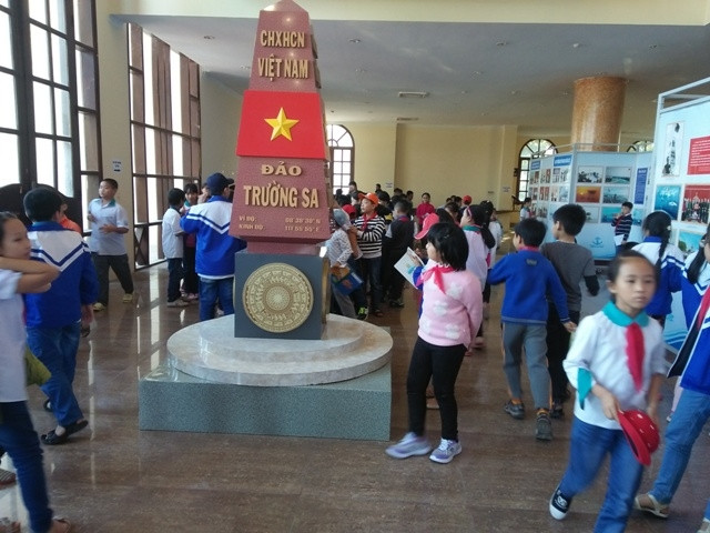 Triển lãm bản đồ và trưng bày tư liệu "Hoàng Sa, Trường Sa của Việt Nam - Những bằng chứng lịch sử và pháp lý" tại Bắc Cạn ngày 27 và 28-11.	