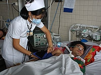 Anh T.D.H 27 tuổi, tiêm vaccine
ngừa dại gây tổn thương não đang
điều trị tại Bệnh viện Chợ Rẫy.