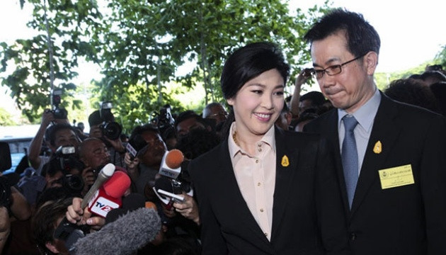 Cựu Thủ tướng Yingluck Shinawatra đến phiên tòa. (Ảnh: Bưu điện Bangkok).