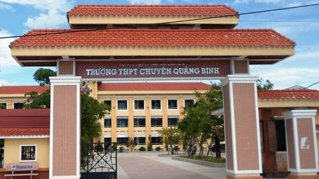 Trường THPT chuyên Quảng Bình nay là Trường THPT chuyên Võ Nguyên Giáp.