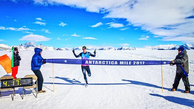 Kỷ lục chạy marathon trên băng