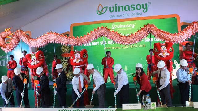 Khởi công nhà máy sữa đậu nành Vinasoy tại Bình Dương