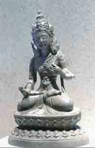 Tượng đồng Bồ tát Ta-ra trên tòa sen (thời Nguyễn, thế kỷ 19).