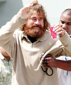 Gặp lại đất liền.