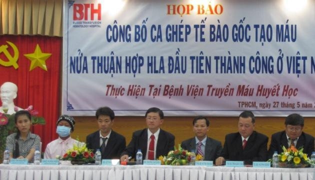 Họp báo công bố ca ghép thành công tế bào gốc tạo máu nửa thuận hợp đầu tiên tại Việt Nam.