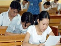 Thí sinh dự thi tại ĐH Ngoại ngữ Hà Nội.