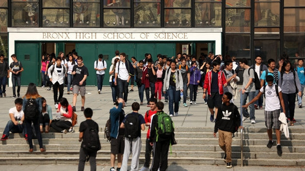 Trường trung học Khoa học Bronx tại thành phố New York, Mỹ. (Ảnh: NYT)
