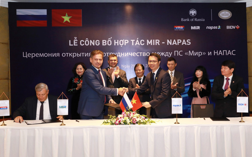 Lễ ký kết công bố hợp tác MIR-NAPAS 