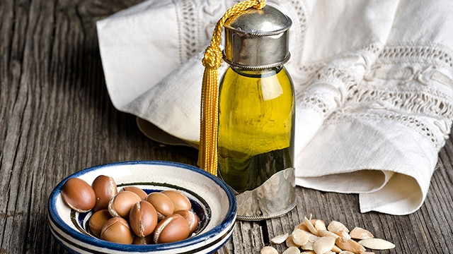 Làm đẹp với dầu Argan