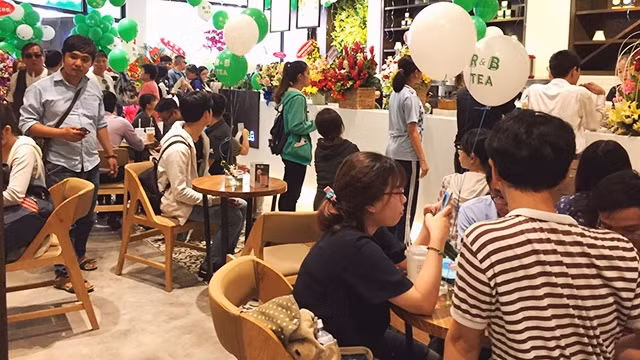 Bán trà sữa lãi bao nhiêu?