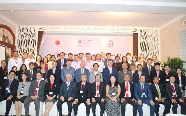 Các đại biểu tại Hội nghị bàn về các giải pháp phòng, chống dịch bệnh trên lợn.