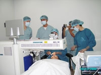 Không phải hễ bị cận là mổ