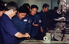 Lớp đào tạo cơ khí ở Trung tâm
dạy nghề quận 5 (TP Hồ Chí Minh).