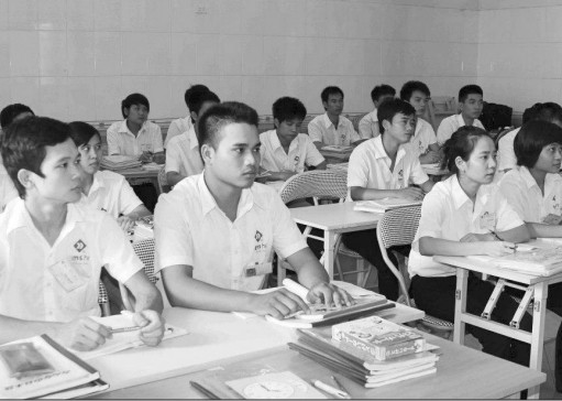 Ðể giảm bớt rủi ro khi đi xuất khẩu lao động, người lao động cần tìm đến các trung tâm giới thiệu việc làm có uy tín. Trong ảnh: Ðào tạo tiếng Nhật cho người lao động tại Công ty CP TMS Nhân lực (Hà N