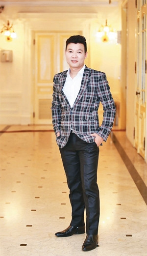 Ca sĩ Vũ Thắng Lợi.