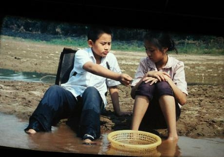 Cảnh trong phim Tâm hồn mẹ.