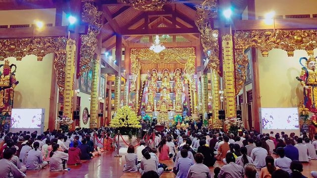 Những ngày qua, chùa Ba Vàng trở thành tâm điểm của dư luận.