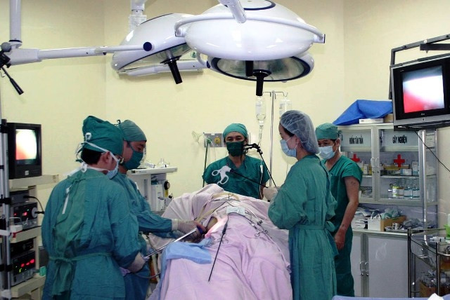 Một ca phẫu thuật tại Bệnh viện Hoàn Mỹ Đà Lạt.