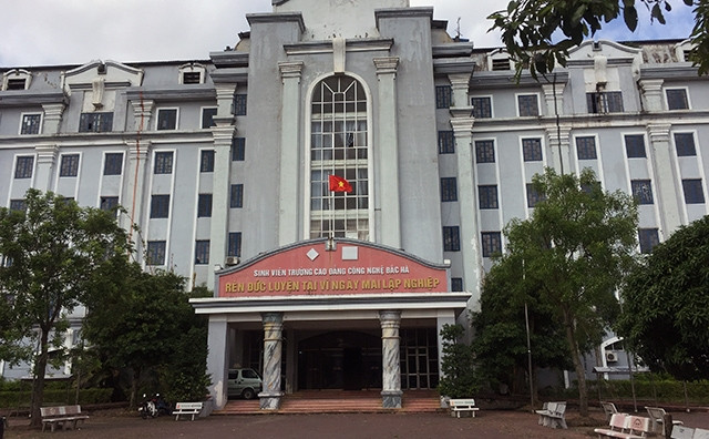 Trường cao đẳng Công nghệ Bắc Hà (thị xã Từ Sơn, tỉnh Bắc Ninh) mắc nhiều sai phạm trong việc cấp chứng chỉ ngoại ngữ.