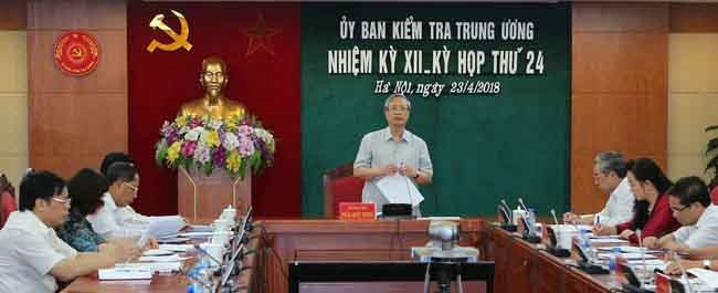 Chiều 23-4-2018, tại Hà Nội, đồng chí Trần Quốc Vượng, Ủy viên Bộ Chính trị, Thường trực Ban Bí thư, Chủ nhiệm Ủy ban Kiểm tra Trung ương chủ trì và phát biểu khai mạc kỳ họp thứ 24, nhiệm kỳ XII. Ảnh