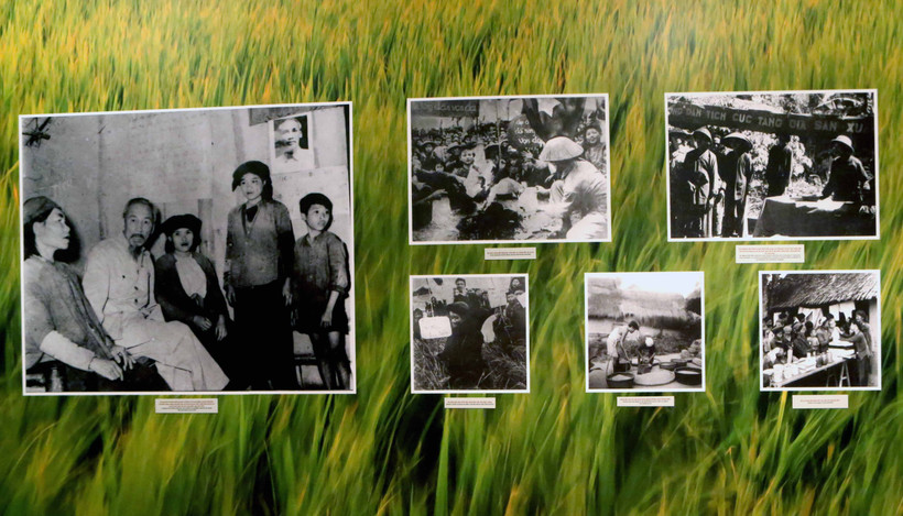 Một số ảnh tư liệu tại cuộc Trưng bày 
