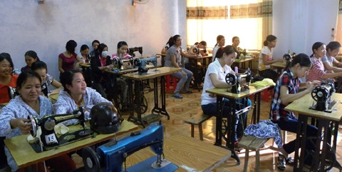 Đào tạo nghề cho người lao động ở huyện Minh Hóa (Quảng Bình).