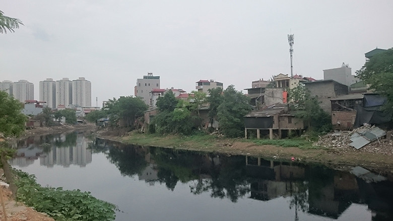 Nhiều đoạn sông gần như đã “chết” hoàn toàn.