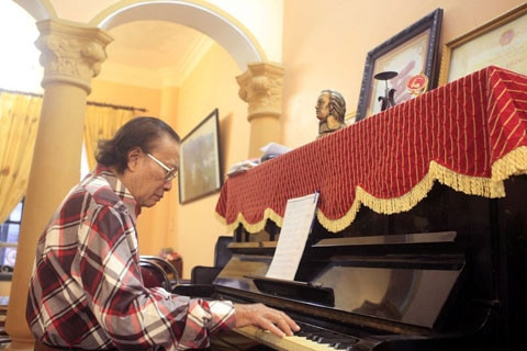 Còn mãi ngân vang “Hành khúc ngày và đêm”