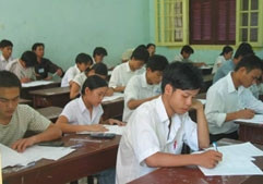 Thí sinh dự thi tại ĐH Huế.