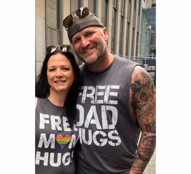 Hơi ấm của “người cha xa lạ”