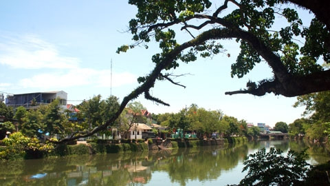 Một khúc sông An Cựu (Thừa Thiên - Huế).
