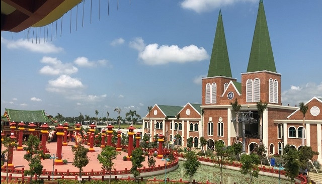 Toàn cảnh Khu du lịch cáp treo Núi Sam.