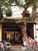 Ngôi nhà 87 Mã Mây-
một trong hai ngôi nhà
cổ được tôn tạo trong 10 năm bảo tồn phố cổ.