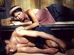 Tuyết (Hồ Phương Dung)
trong phim <b>Thời xa vắng.</b>