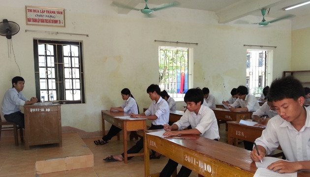 Thi tốt nghiệp THPT tại hội đồng thi THPT Kim Sơn A (Ninh Bình), năm 2013