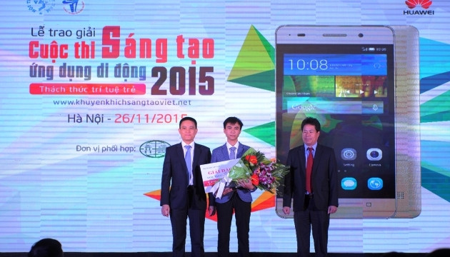 Trao giải đặc biệt của cuộc thi Sáng tạo ứng dụng di động 2015.