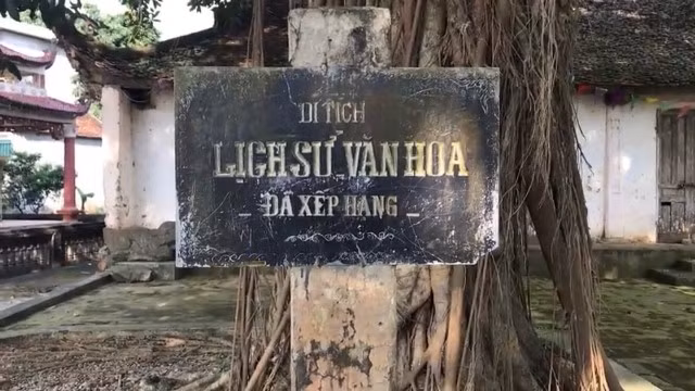 Đình làng Đông La Thượng, Đông La Hạ được công nhận Di tích lịch sử văn hóa, năm 1995.