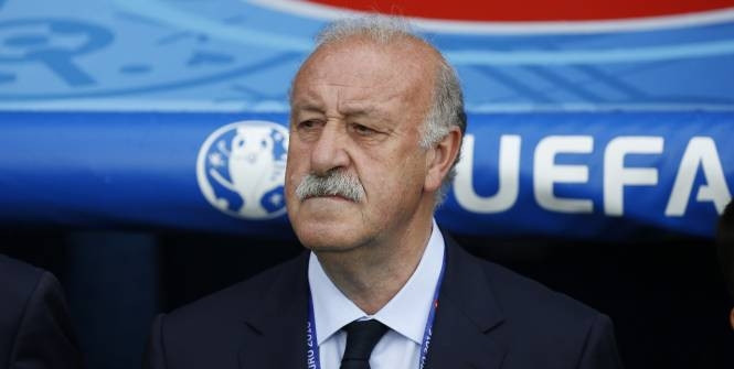 Huấn luyện viên Vicente del Bosque đã quyết định từ chức sau thất bại của Tây Ban Nha tại vòng 1/8. (Ảnh: Reuters). 
