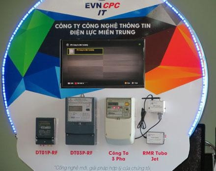 Các công-tơ điện tử được giới thiệu tại hội thảo.