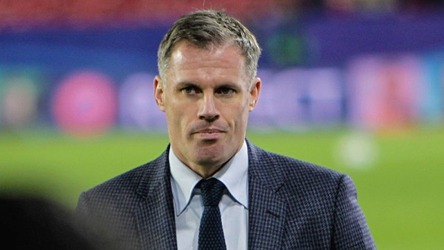 Carragher “lãnh đạn” vì hành động xấu