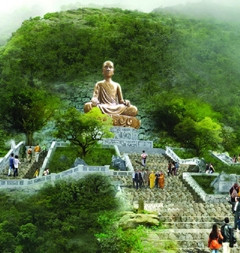 Tượng Phật hoàng Trần Nhân Tông trên núi Yên Tử (Quảng Ninh).